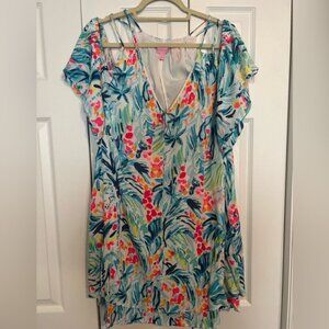 Lilly Pulitzer cold shoulder mini dress size large in floral print.